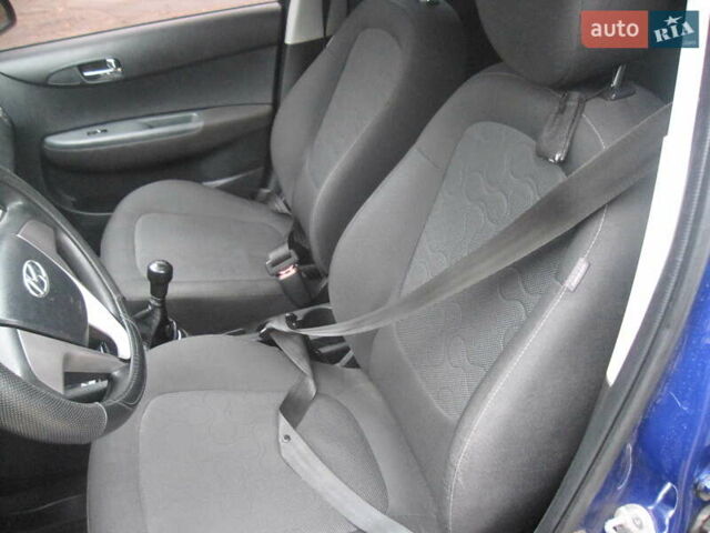 Хендай и20 2011 в Виннице на Automoto.ua Синий Хендай и20, объемом двигателя 1.25 л и пробегом 106 тыс. км за 4300 $, фото 6 на Automoto.ua