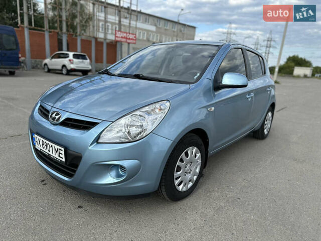 Синий Хендай и20, объемом двигателя 1.4 л и пробегом 50 тыс. км за 8700 $, фото 3 на Automoto.ua