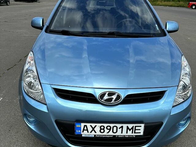 Синий Хендай и20, объемом двигателя 1.4 л и пробегом 50 тыс. км за 8400 $, фото 1 на Automoto.ua