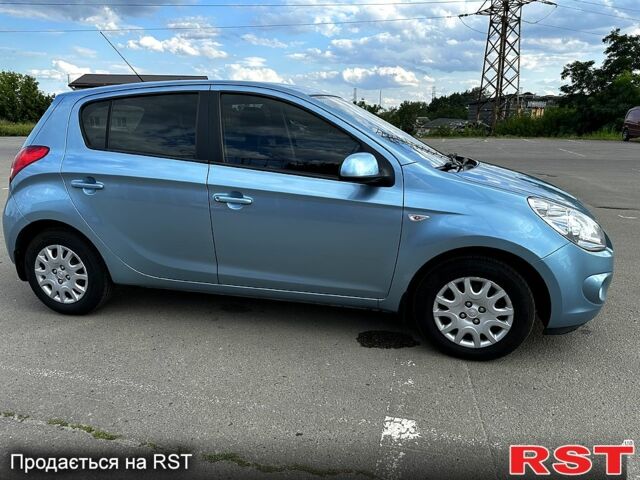 Синий Хендай и20, объемом двигателя 1.4 л и пробегом 50 тыс. км за 8400 $, фото 7 на Automoto.ua
