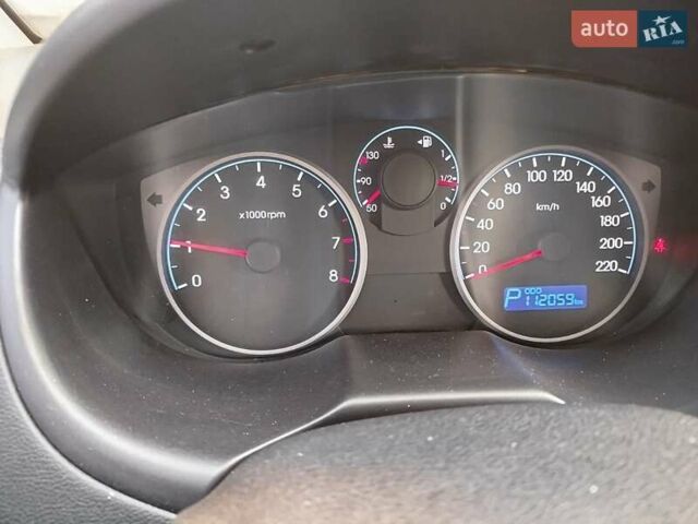 Синій Хендай і20, об'ємом двигуна 1.4 л та пробігом 112 тис. км за 7500 $, фото 6 на Automoto.ua