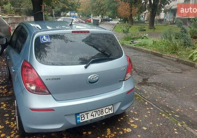 Синий Хендай и20, объемом двигателя 1.1 л и пробегом 180 тыс. км за 5900 $, фото 3 на Automoto.ua