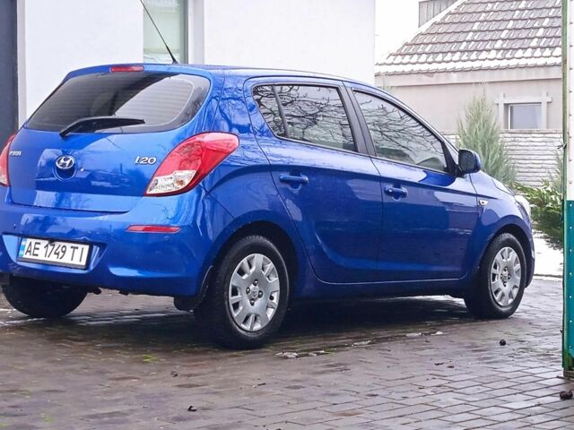 Синій Хендай і20, об'ємом двигуна 1.4 л та пробігом 49 тис. км за 9700 $, фото 4 на Automoto.ua