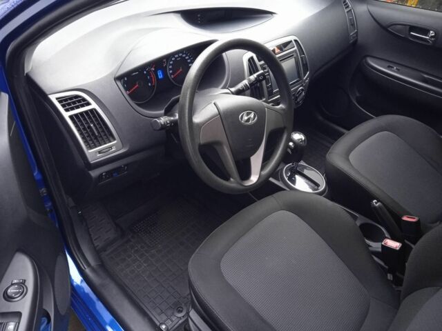 Синій Хендай і20, об'ємом двигуна 1.4 л та пробігом 49 тис. км за 9700 $, фото 7 на Automoto.ua