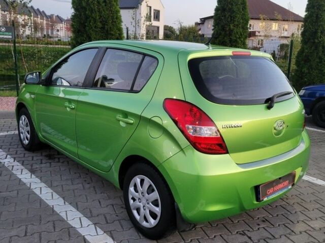 Зеленый Хендай и20, объемом двигателя 1.4 л и пробегом 98 тыс. км за 7200 $, фото 4 на Automoto.ua