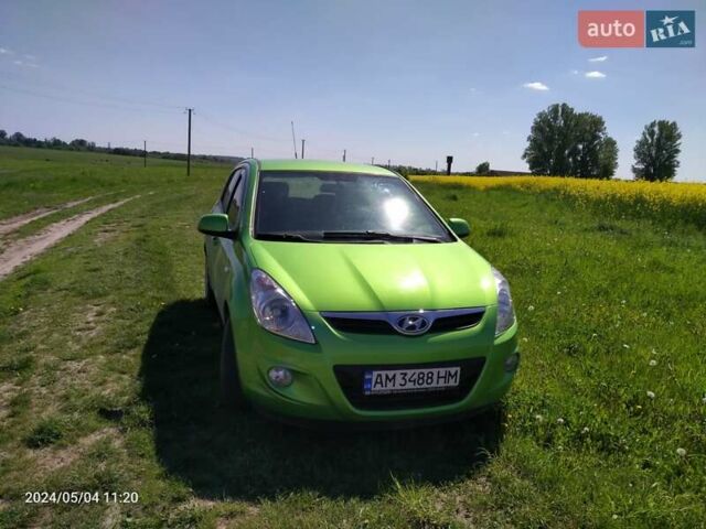 Зелений Хендай і20, об'ємом двигуна 1.4 л та пробігом 71 тис. км за 9400 $, фото 5 на Automoto.ua