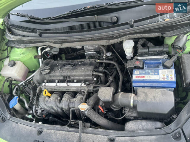 Зеленый Хендай и20, объемом двигателя 1.4 л и пробегом 125 тыс. км за 8000 $, фото 12 на Automoto.ua