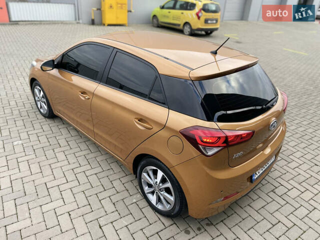 Оранжевый Хендай и20, объемом двигателя 1.37 л и пробегом 82 тыс. км за 12300 $, фото 20 на Automoto.ua