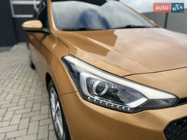 Оранжевый Хендай и20, объемом двигателя 1.37 л и пробегом 82 тыс. км за 12300 $, фото 31 на Automoto.ua