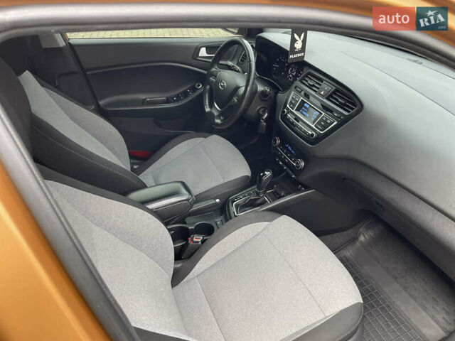 Оранжевый Хендай и20, объемом двигателя 1.37 л и пробегом 82 тыс. км за 12300 $, фото 39 на Automoto.ua