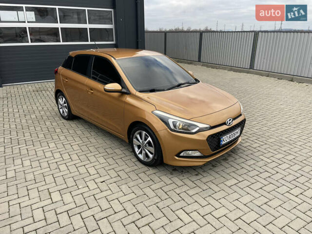 Оранжевый Хендай и20, объемом двигателя 1.37 л и пробегом 82 тыс. км за 12300 $, фото 44 на Automoto.ua