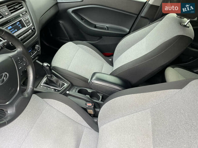 Оранжевый Хендай и20, объемом двигателя 1.37 л и пробегом 82 тыс. км за 12300 $, фото 34 на Automoto.ua