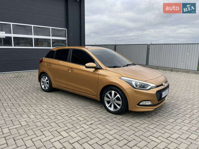 Оранжевый Хендай и20, объемом двигателя 1.37 л и пробегом 82 тыс. км за 12300 $, фото 13 на Automoto.ua