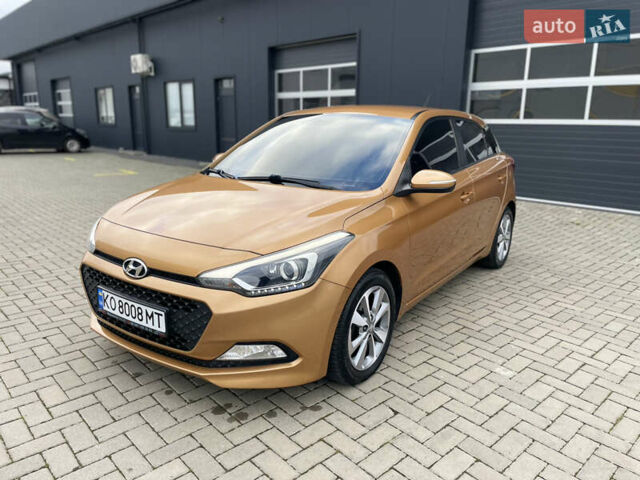 Оранжевый Хендай и20, объемом двигателя 1.37 л и пробегом 82 тыс. км за 12300 $, фото 8 на Automoto.ua