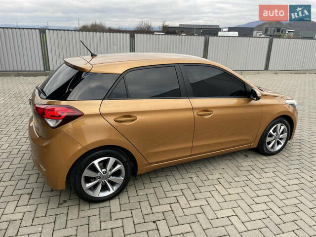 Оранжевый Хендай и20, объемом двигателя 1.37 л и пробегом 82 тыс. км за 12300 $, фото 18 на Automoto.ua