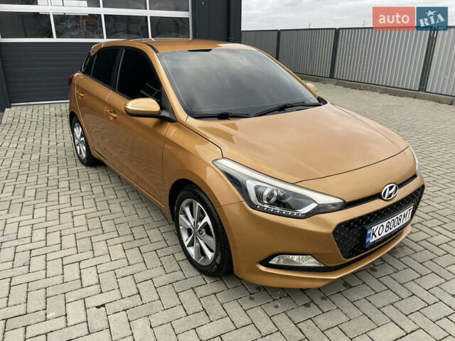 Оранжевый Хендай и20, объемом двигателя 1.37 л и пробегом 82 тыс. км за 12300 $, фото 14 на Automoto.ua