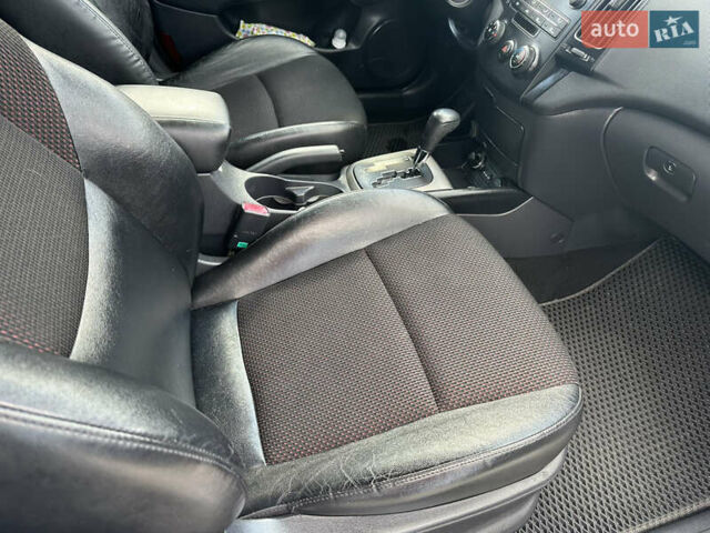Білий Хендай i30, об'ємом двигуна 1.59 л та пробігом 202 тис. км за 6900 $, фото 27 на Automoto.ua