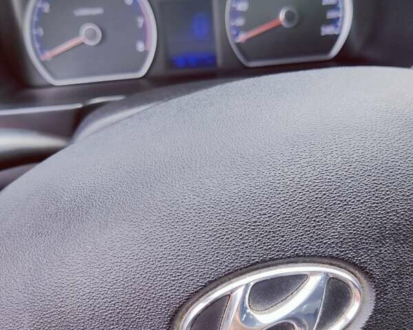 Белый Хендай i30, объемом двигателя 1.6 л и пробегом 163 тыс. км за 6500 $, фото 17 на Automoto.ua