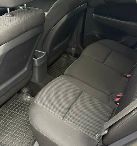 Белый Хендай i30, объемом двигателя 1.58 л и пробегом 269 тыс. км за 5800 $, фото 7 на Automoto.ua