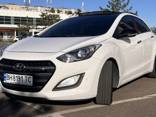 Білий Хендай i30, об'ємом двигуна 1.58 л та пробігом 0 тис. км за 11200 $, фото 5 на Automoto.ua