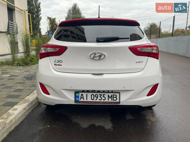 Белый Хендай i30, объемом двигателя 1.58 л и пробегом 134 тыс. км за 8800 $, фото 12 на Automoto.ua