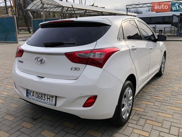 Білий Хендай i30, об'ємом двигуна 1.59 л та пробігом 78 тис. км за 11500 $, фото 8 на Automoto.ua