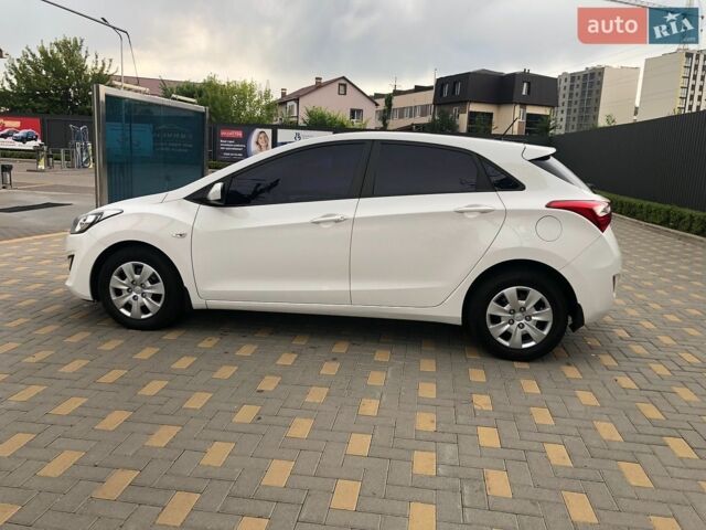 Білий Хендай i30, об'ємом двигуна 1.59 л та пробігом 79 тис. км за 11500 $, фото 10 на Automoto.ua