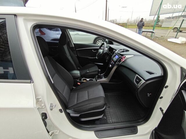 Білий Хендай i30, об'ємом двигуна 0 л та пробігом 105 тис. км за 8400 $, фото 11 на Automoto.ua