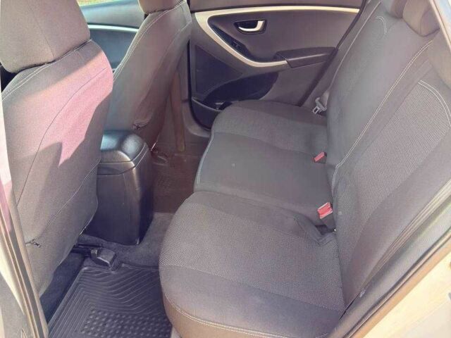 Белый Хендай i30, объемом двигателя 1.4 л и пробегом 180 тыс. км за 7500 $, фото 18 на Automoto.ua