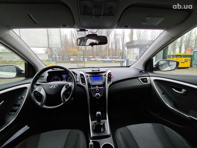 Білий Хендай i30, об'ємом двигуна 0 л та пробігом 105 тис. км за 8400 $, фото 14 на Automoto.ua