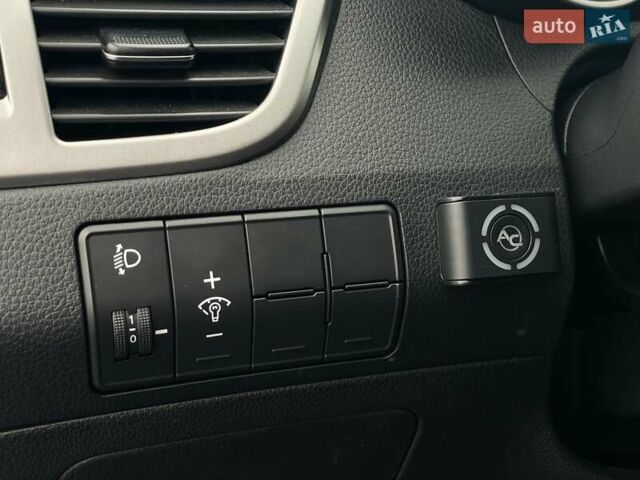 Хендай i30 2013 в Киеве на Automoto.ua Белый Хендай i30, объемом двигателя 1.4 л и пробегом 198 тыс. км за 6690 $, фото 21 на Automoto.ua