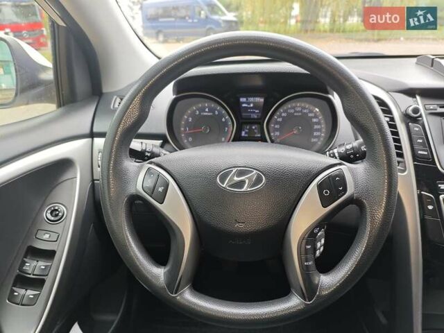 Белый Хендай i30, объемом двигателя 1.4 л и пробегом 105 тыс. км за 8400 $, фото 23 на Automoto.ua