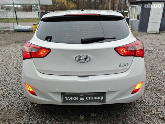 Білий Хендай i30, об'ємом двигуна 0 л та пробігом 105 тис. км за 8400 $, фото 6 на Automoto.ua