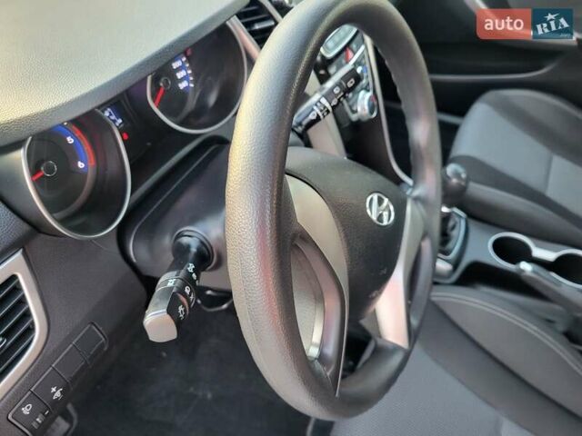Белый Хендай i30, объемом двигателя 1.4 л и пробегом 191 тыс. км за 8700 $, фото 21 на Automoto.ua