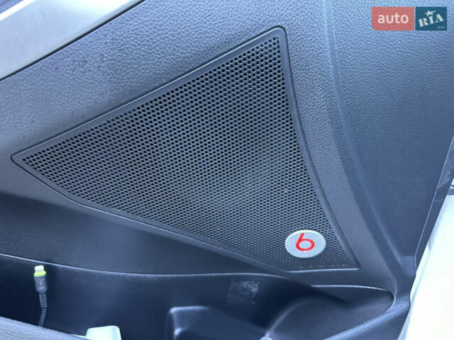 Белый Хендай i30, объемом двигателя 1.59 л и пробегом 125 тыс. км за 13800 $, фото 7 на Automoto.ua