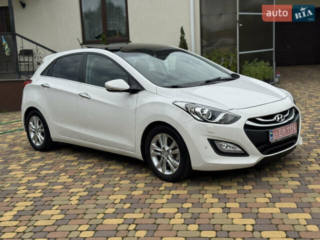 Белый Хендай i30, объемом двигателя 1.6 л и пробегом 108 тыс. км за 14200 $, фото 8 на Automoto.ua