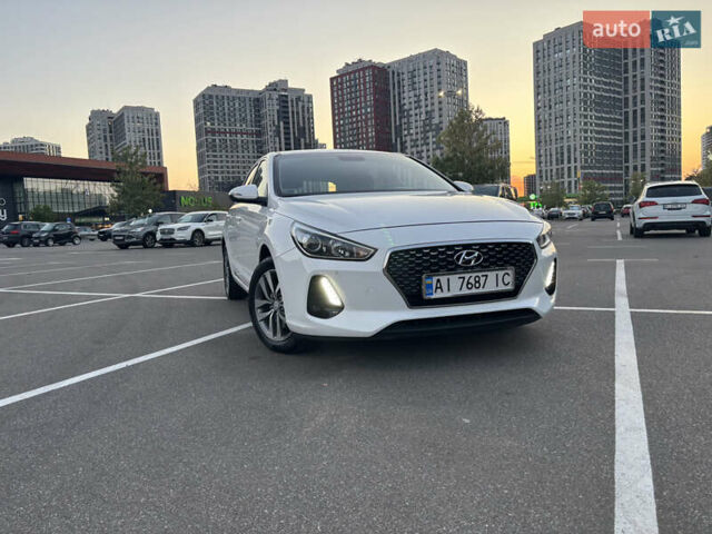 Белый Хендай i30, объемом двигателя 1.59 л и пробегом 72 тыс. км за 16000 $, фото 13 на Automoto.ua