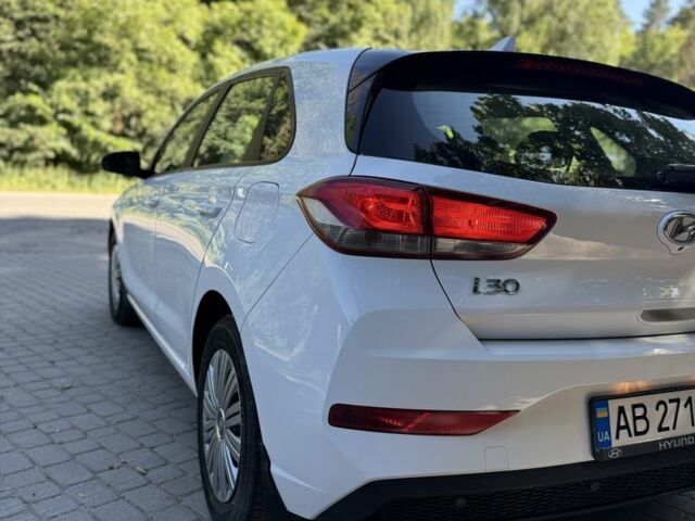 Белый Хендай i30, объемом двигателя 1.5 л и пробегом 68 тыс. км за 12999 $, фото 8 на Automoto.ua