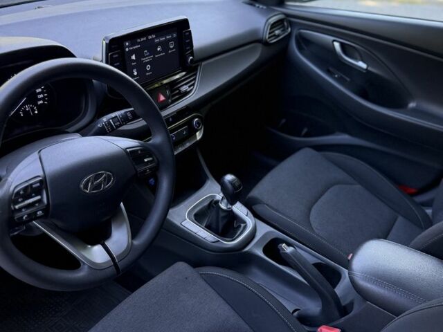 Белый Хендай i30, объемом двигателя 1.5 л и пробегом 68 тыс. км за 12999 $, фото 17 на Automoto.ua