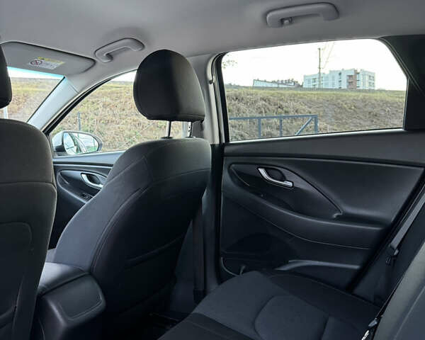 Белый Хендай i30, объемом двигателя 1.5 л и пробегом 44 тыс. км за 17400 $, фото 10 на Automoto.ua