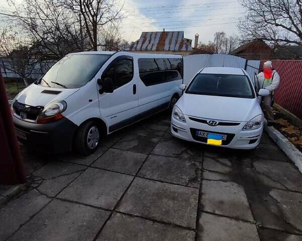 Белый Хендай i30, объемом двигателя 1.6 л и пробегом 155 тыс. км за 6500 $, фото 11 на Automoto.ua