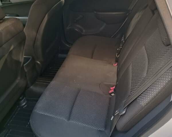 Білий Хендай i30, об'ємом двигуна 1.4 л та пробігом 220 тис. км за 7000 $, фото 9 на Automoto.ua