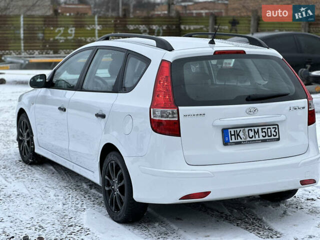 Белый Хендай i30, объемом двигателя 1.6 л и пробегом 182 тыс. км за 7999 $, фото 3 на Automoto.ua