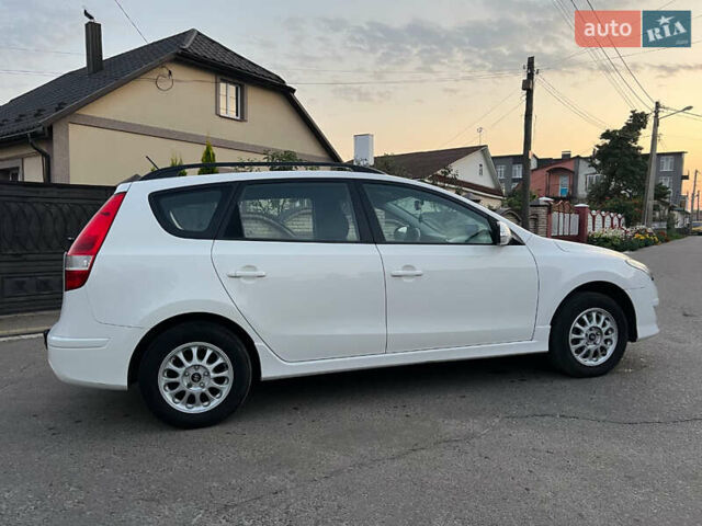 Білий Хендай i30, об'ємом двигуна 1.6 л та пробігом 270 тис. км за 6800 $, фото 2 на Automoto.ua
