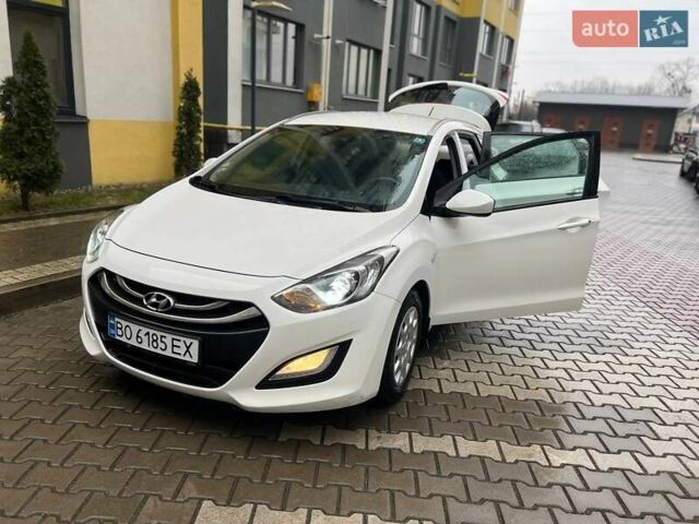Белый Хендай i30, объемом двигателя 1.58 л и пробегом 223 тыс. км за 6800 $, фото 16 на Automoto.ua