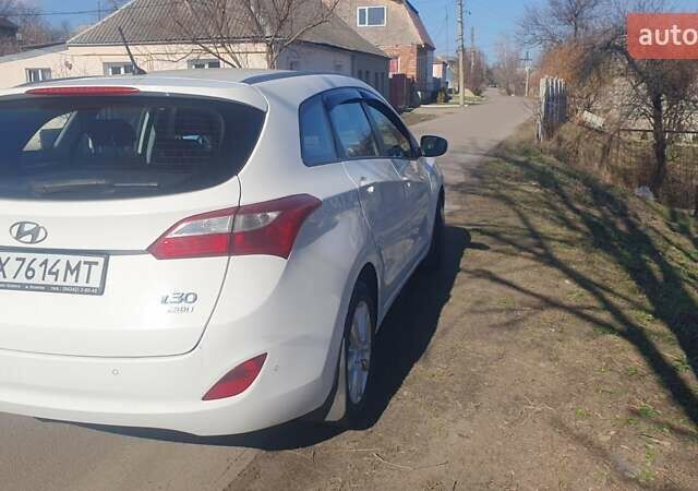 Білий Хендай i30, об'ємом двигуна 1.58 л та пробігом 284 тис. км за 8750 $, фото 10 на Automoto.ua