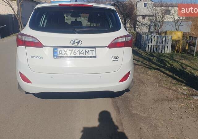 Білий Хендай i30, об'ємом двигуна 1.58 л та пробігом 284 тис. км за 8750 $, фото 8 на Automoto.ua