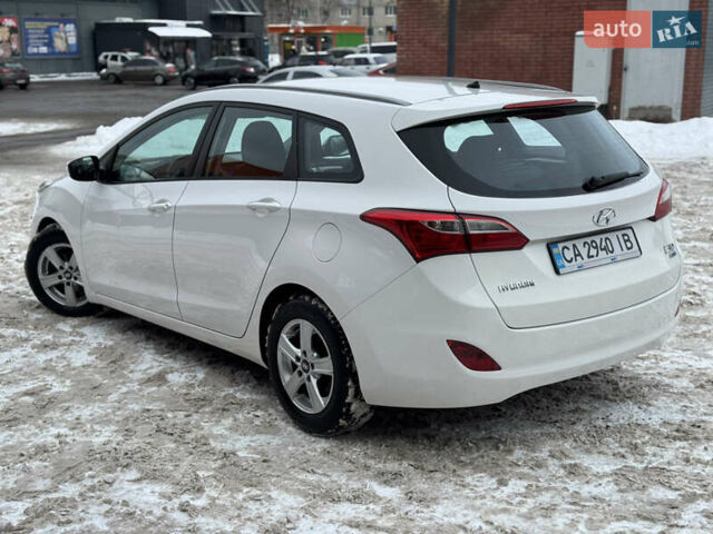 Білий Хендай i30, об'ємом двигуна 1.6 л та пробігом 229 тис. км за 7700 $, фото 19 на Automoto.ua