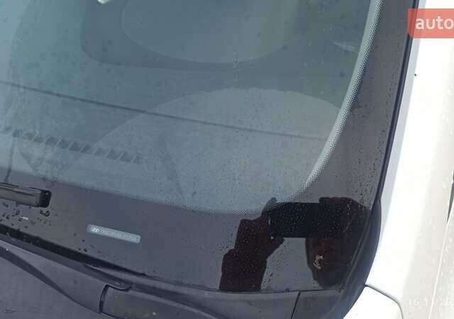 Белый Хендай i30, объемом двигателя 1.58 л и пробегом 252 тыс. км за 9500 $, фото 13 на Automoto.ua