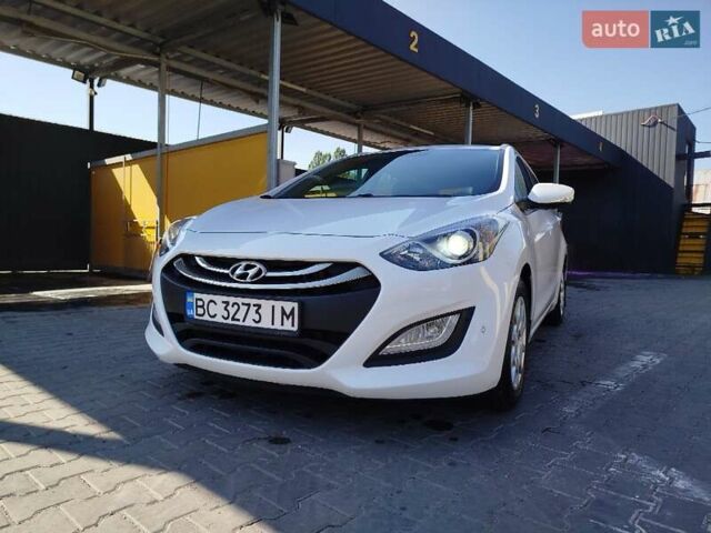 Белый Хендай i30, объемом двигателя 1.6 л и пробегом 234 тыс. км за 7999 $, фото 85 на Automoto.ua